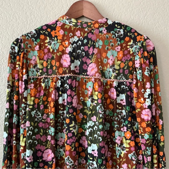 Bl^nk London x Anthropologie STEPHANIE Black Floral V-Neck Size M - Picture 10 of 11